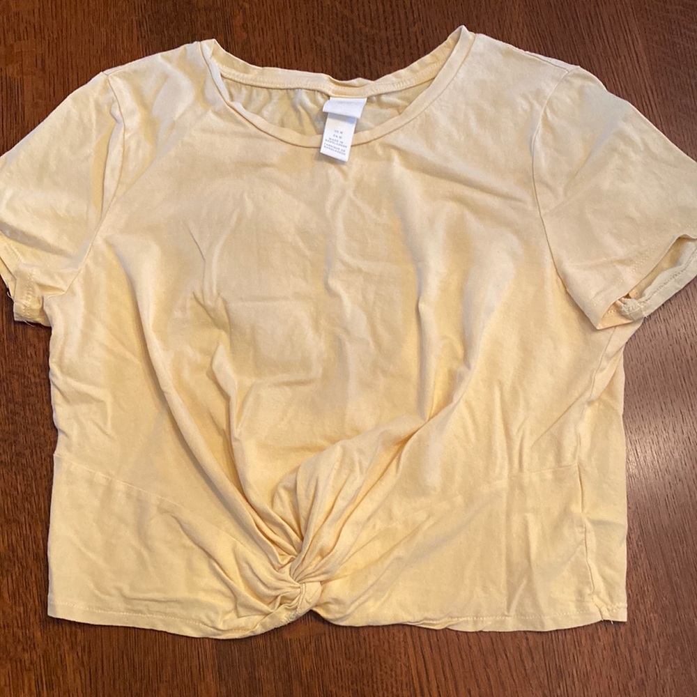 knotted cropped tee